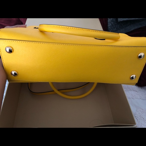 COPY - Michael Kors Purse - Picture 4 of 5